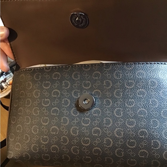 NWT Guess backpack - Picture 9 of 11